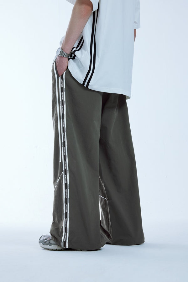 Double-Striped Retro Sweatpants NS194